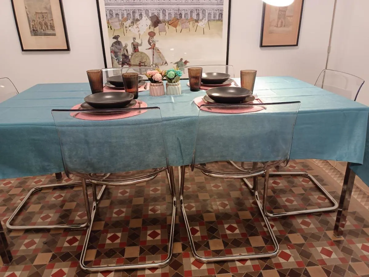 ברצלונה Bcn Centric Rooms 0*,