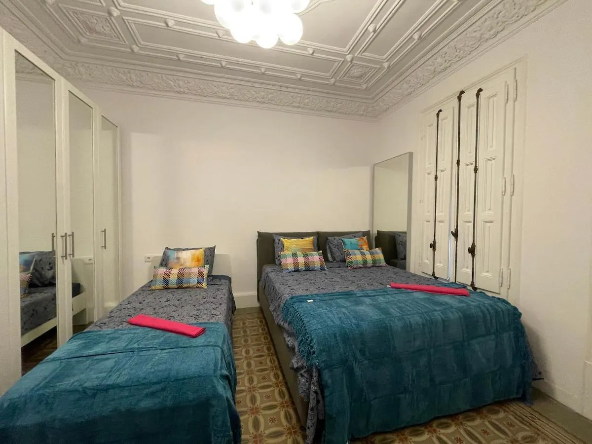 Hostel Bcn Centric Rooms Barcelona